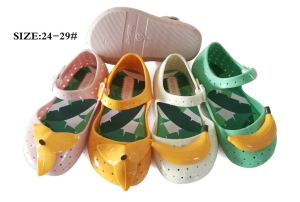 Kid′s Shoes for Summer